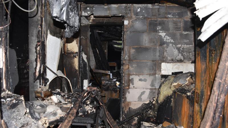 L’intérieur du bâtiment a été entièrement ravagé par les flammes.